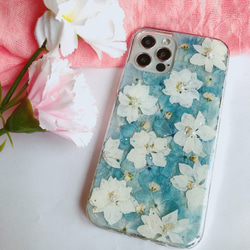 青い白い紫陽花 押し花ケースiPhone14  スマホケース iPhone15/Xperia Ace III 2枚目の画像