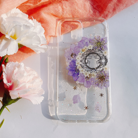 iPhone15pro/13 白のコスモスと紫陽花 押し花 スマホケース Xperia 10 II/GalaxyS10 2枚目の画像