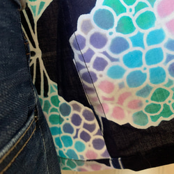 着物リメイク 浴衣地アロハシャツ 紺地に紫陽花 メンズ Sサイズ 6枚目の画像