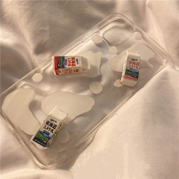 【東海道ミルク】デイジー 押し花 iPhoneケース  スマホケース　プレゼント コスモス 1枚目の画像