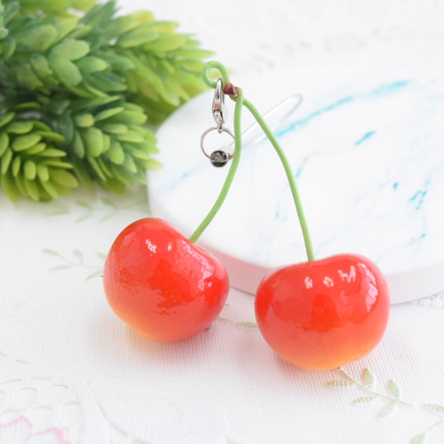 食品サンプル さくらんぼ ストラップ その他アクセサリー 山の中のさん