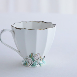 鈴蘭　母の日名入れ対応マグカップ12ヶ月のお花マグカップは可愛らしい甘い大人の雰囲気。 新作は、砂糖の衣（アイシ 3枚目の画像