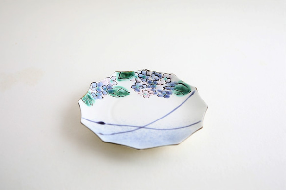 12角お皿「モコモコ青紫小花砂糖衣（アイシング）のような質感の 青紫小花 4枚目の画像