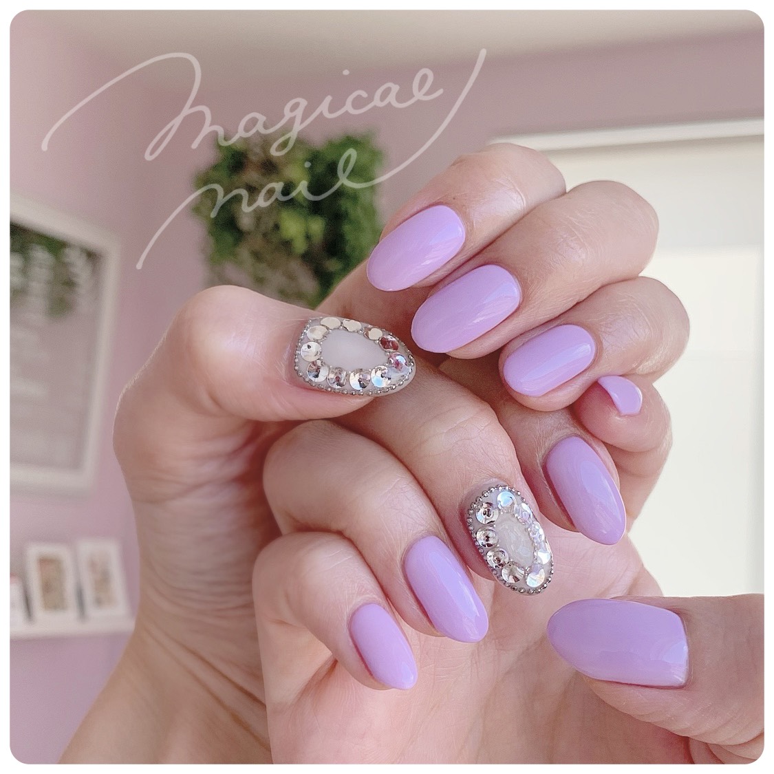 韓国風ビジューのせネイルチップ キラキラ 可愛い シンプル