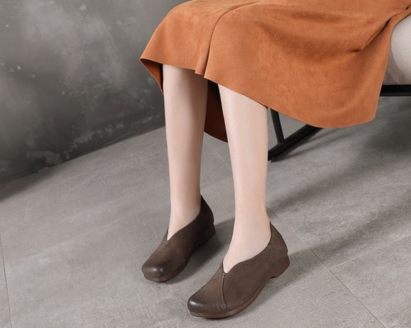 【送料無料】新しいレトロな牛革のソフトソールの女性靴 2枚目の画像