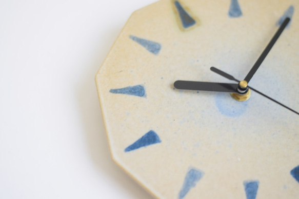 二本松焼「陶計～ゆったりと豊かな時間を刻む時計～」ブルー【5月10日以降発送・お届け】 2枚目の画像
