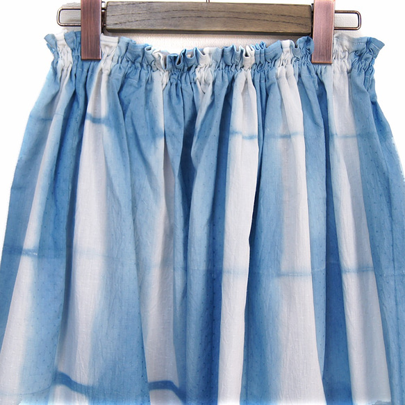 藍板締め染綿ドットストライプスカート 2枚目の画像