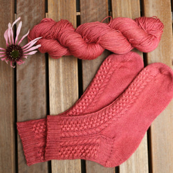 洗濯機で洗える手編みの靴下　Sappan Wood+Cu 2枚目の画像