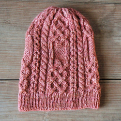 Tennison 　カシミア+シルク+アルパカ　軽くて暖か　ローズクォーツのアラン編みのニット帽　 2枚目の画像