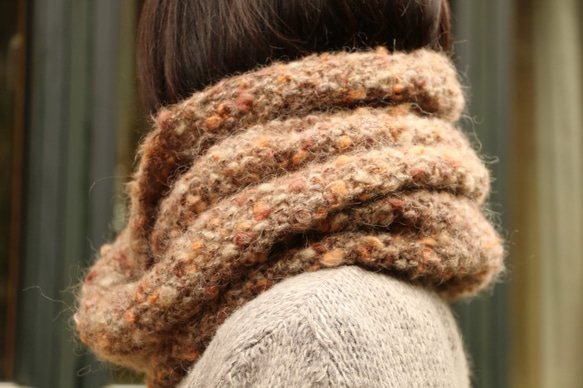 人気のボリュームスヌード！Brown Bubbling Snood　（再販） 2枚目の画像