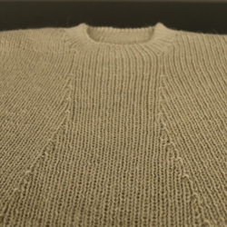 Delilah　脱ぎ着がとっても楽な草木染の総ゴム編みのベスト　Oak　　S size 4枚目の画像