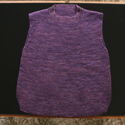 Delilah　脱ぎ着がとっても楽な手染の総ゴム編みのベスト　M size 2枚目の画像