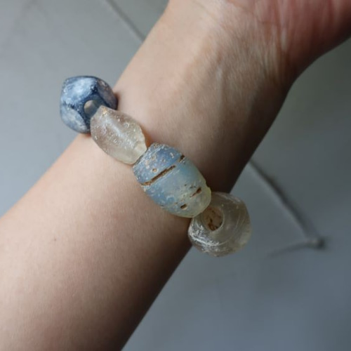 BEADS 古代ガラス大粒 ブレスレット(OG14) ブレスレット Bellecapri 