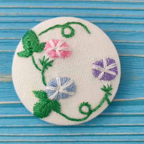 【専用】ハンドメイド　刺繍ブローチ　ヘアゴム 専用】ハンドメイド 刺繍ブローチ ヘアゴム