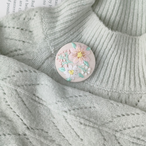 ふんわりパステルカラーのお花刺繍ブローチor刺繍ヘアゴム ブローチ
