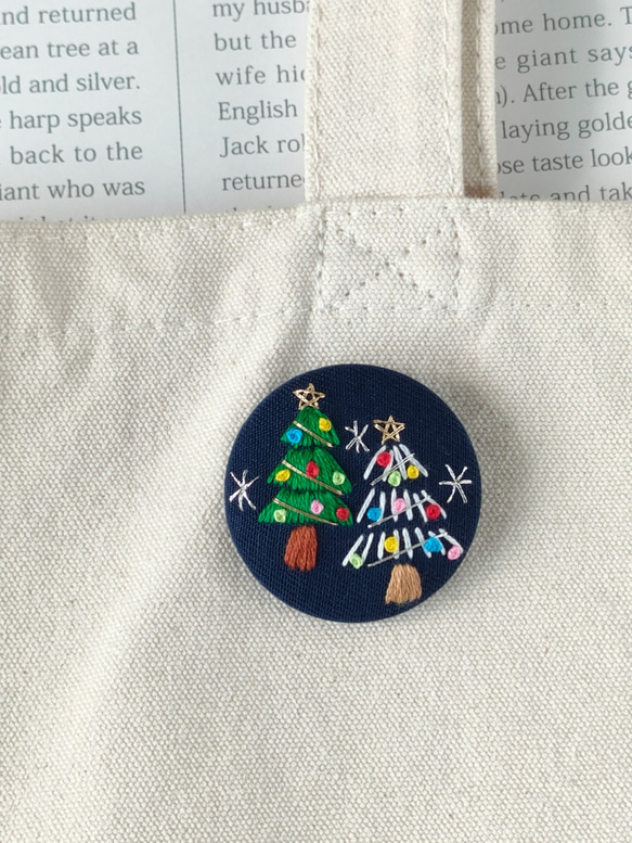 【受注製作】キラキラクリスマスツリー刺繍ブローチor刺繍ヘアゴム 7枚目の画像