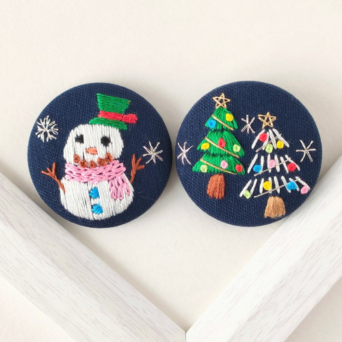 キラキラクリスマスツリー刺繍ブローチor刺繍ヘアゴム ブローチ かな