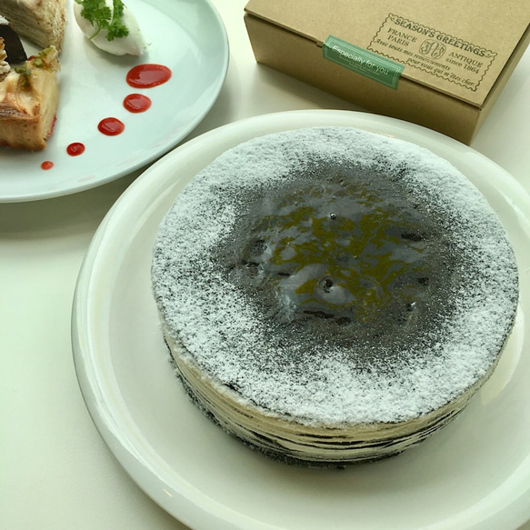 ミルクレープ-Black＆White-　5号　ホールケーキ　冷凍　誕生日 3枚目の画像