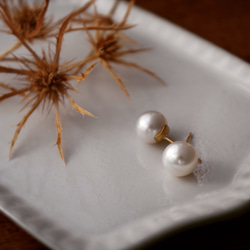 K18/pearl pierce『boule de neige』 2枚目の画像