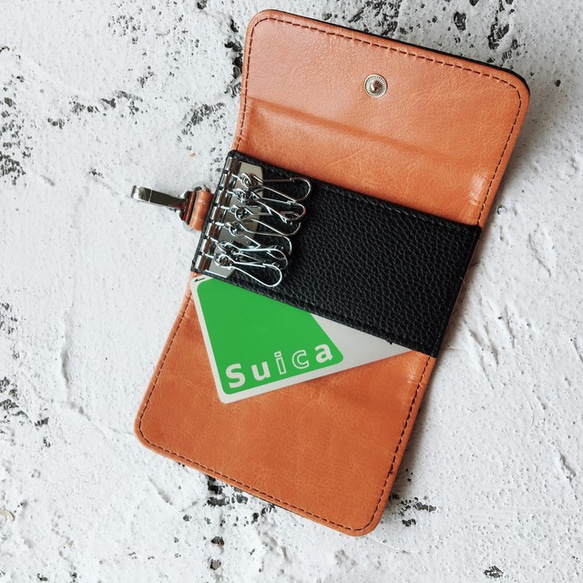 鑰匙包、鑰匙圈、鑰匙圈、鑰匙盒、卡片鑰匙 第3張的照片