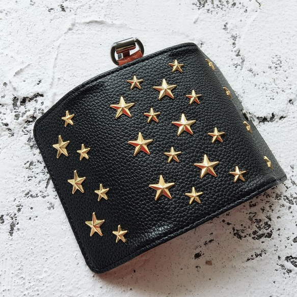 鑰匙包、鑰匙圈、鑰匙圈、鑰匙盒、卡片鑰匙 第5張的照片