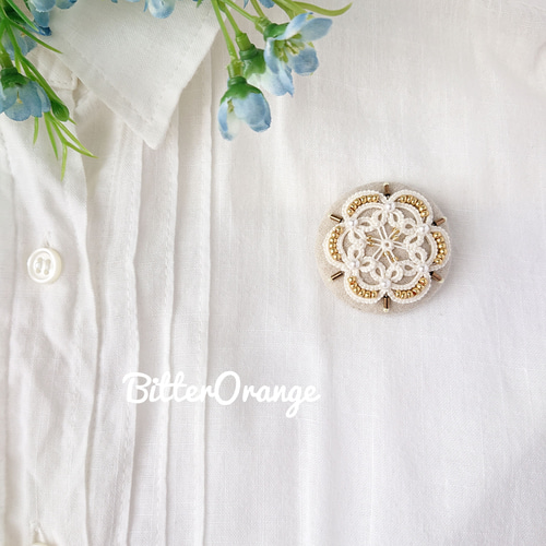 フラワーボタン ビーズ刺繍 ヘアゴム ＊ ビーズ刺繍初心者のくるみ