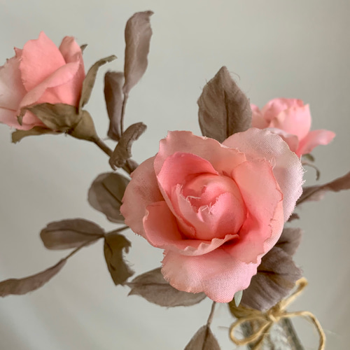 コーラルピンクの薔薇 布花 その他アート 布花工房ミモザ 通販