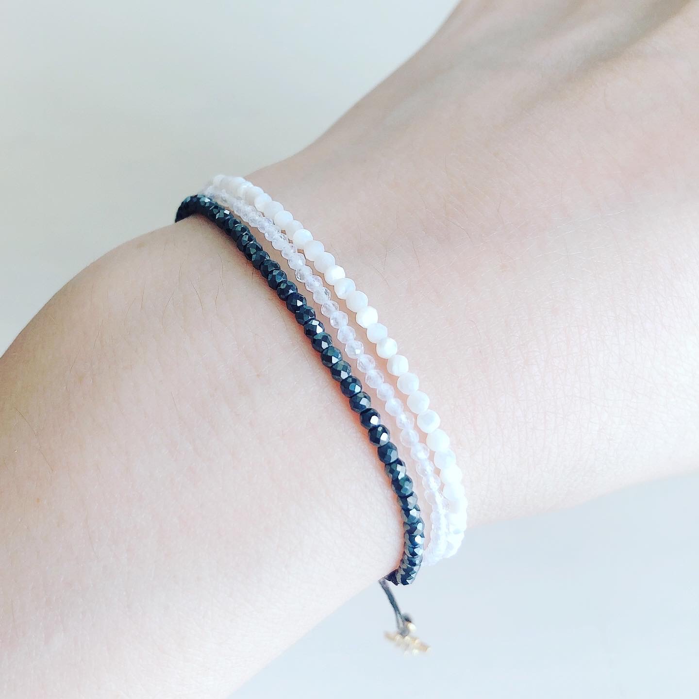 モノトーン天然石とアンデシンのブレスレット＆チャームセット モノトーン天然石とアンデシンのブレスレット＆チャームセット