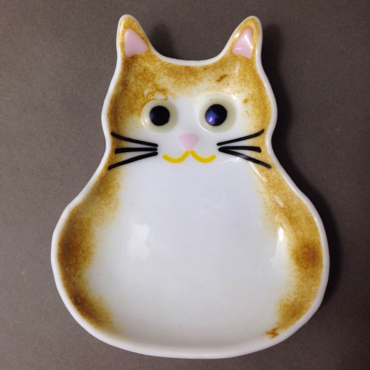 白茶猫のお皿
