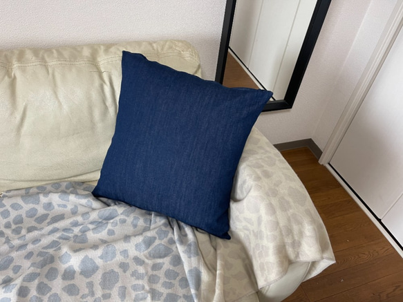 手作りクッションカバー ジーンズ生地 (45x45 cm) Cushion Cover 4枚目の画像