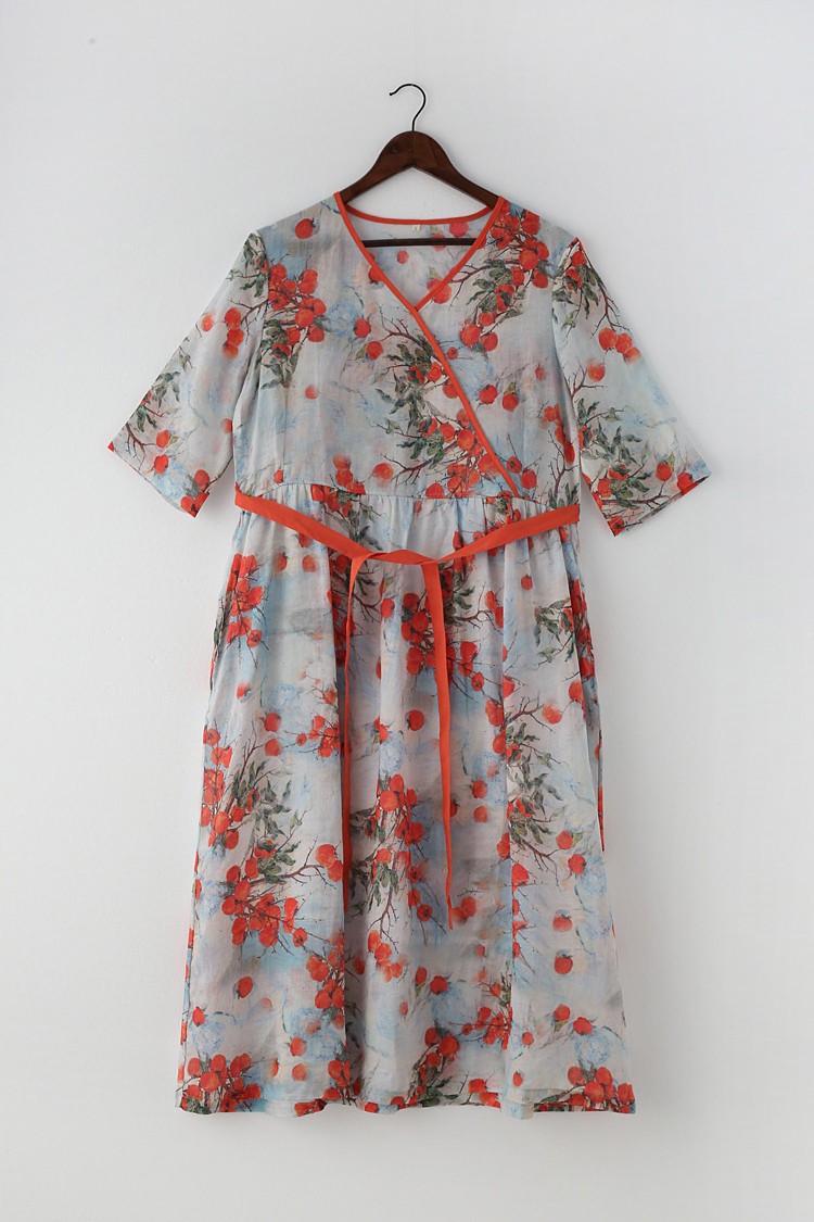 ウエストリボンがワンポイント フルーツ柄ラミーリネンワンピース