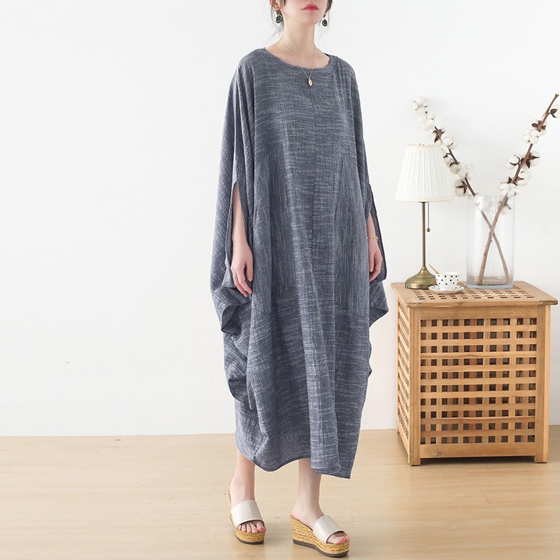 綺麗な落ち感のオーバーサイズ ポンチョ風ワンピ―ス ネイビー