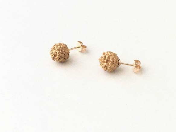 Mimosa｜Post Earrings 2枚目の画像