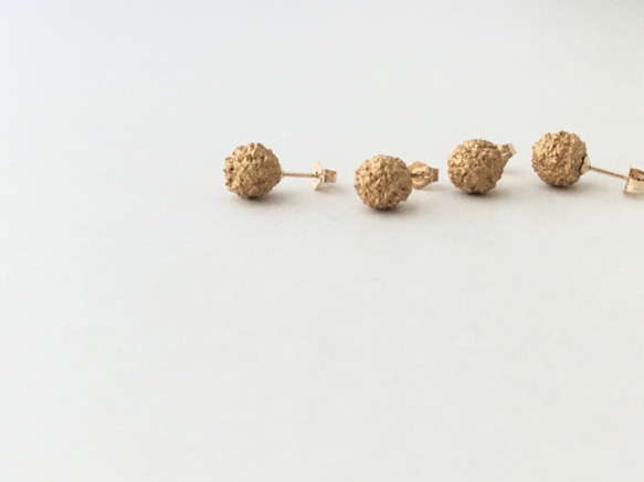 Mimosa｜Post Earrings 7枚目の画像