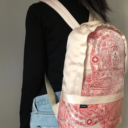 ハンドメイド 帯 リメイク リュック 古典柄 鶴 ハンドメイド 帯 リメイク リュック 古典柄 鶴 - メルカリ