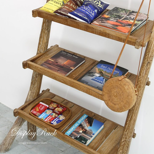 おしゃれになること間違いない！古材の雰囲気が良い平置きラック 一点