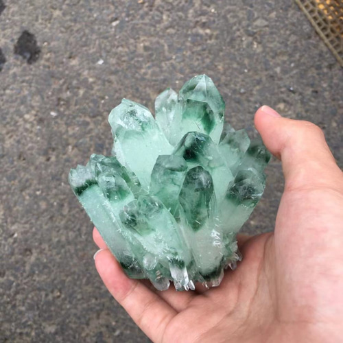 水晶ポイント原石 透明度が高いヒマラヤ水晶クラスター 水晶原石 水晶ポイント原石 透明度が高いヒマラヤ水晶クラスター 水晶原石
