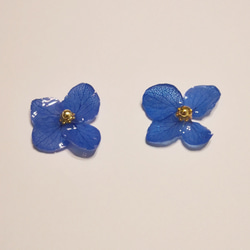 【選べる4color】紫陽花ポイントイヤリングorピアス　　プチプラ 3枚目の画像