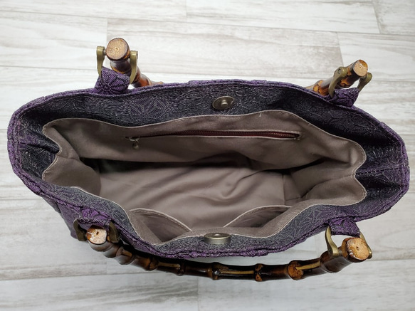畳縁バッグ　濃紫色のバンブーハンドルバッグ 6枚目の画像