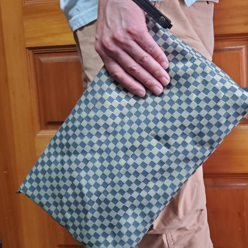 松　モノグラムパターン クラッチバッグ 送料込*ルイヴィトン*MNGマカサードップキットセカンドバッグ