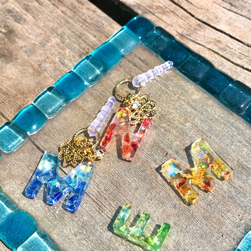 お名前・イニシャルストラップ＆イヤホンジャック お名前・イニシャルストラップ＆イヤホンジャック イニシャル