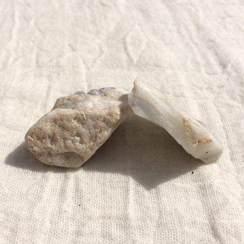 岐阜県産 蛍石と瑪瑙 原石 ペア 天然石 stonetatsuya 通販 11708507