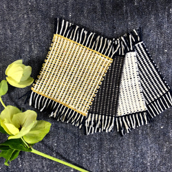 ベルギー産リネンの手織りコースター4枚セット【イエローホワイト】【グレー】【ホワイト】【ネイビーホワイト】 1枚目の画像