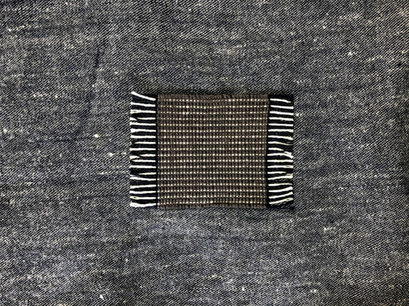 ベルギー産リネンの手織りコースター4枚セット【イエローホワイト】【グレー】【ホワイト】【ネイビーホワイト】 3枚目の画像