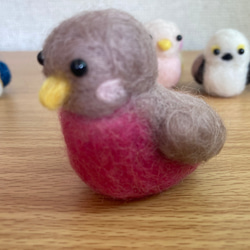 幸せの小鳥ちゃん　ピンクロビン　羊毛フェルト作品 6枚目の画像