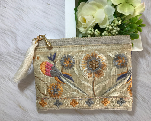 インド刺繍のポーチ ポーチ happyberry 通販 13041088｜Creema