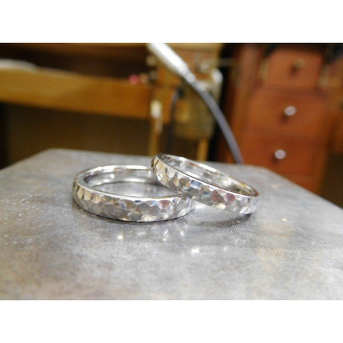 鍛造 結婚指輪 プラチナ pt900 槌目 甲丸 リング 鏡面 男性3.5mm 女性