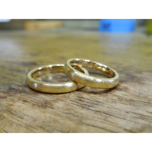 鍛造 結婚指輪 純金 24金 k24 シンプル 甲丸 リング 幅3mm 彫金荒