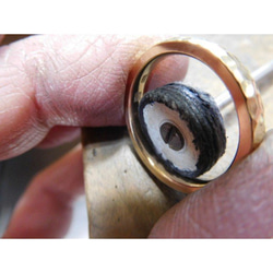 鍛造 結婚指輪 18金 k18 シンプル 甲丸 槌目 リング 鏡面 男性3.5mm 女性3mm 4枚目の画像