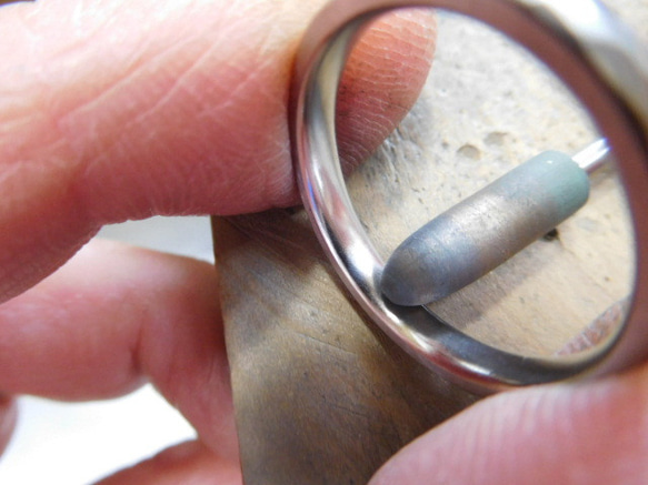 鍛造 結婚指輪 プラチナ1000 純金 純プラチナ k24 槌目 甲丸 リング 幅3mm マット 5枚目の画像